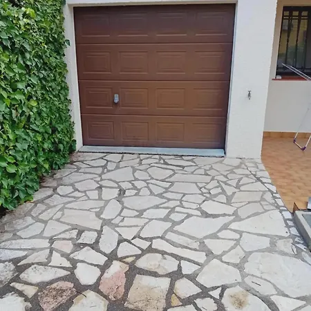 Prázdninový dům Maison Charmante A Avec Jardin Clos Et Barbecue Sorède